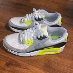 Nike Air max 90 Volt/white/black. Size 8 in women.